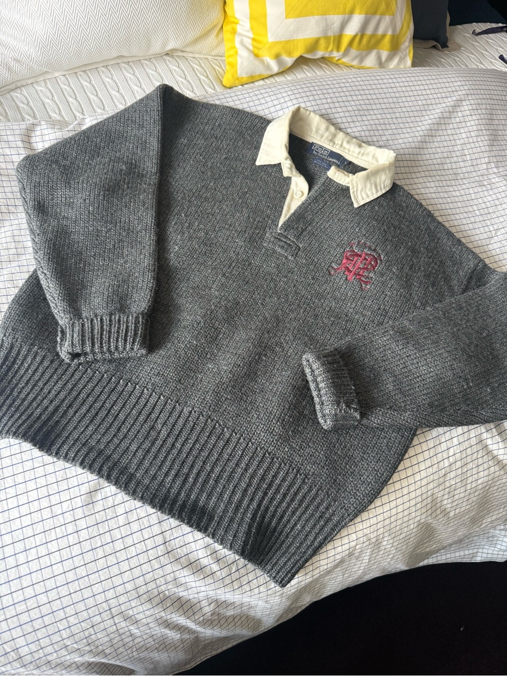 Vintage Polo by Ralph Lauren Gray V-Neck Rugby Sweater w Pink Embroidery